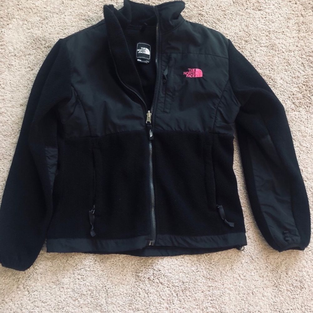 Black north face jacket